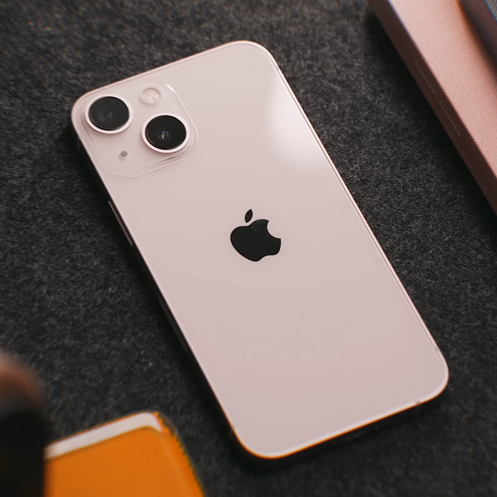 iPhone 13 mini